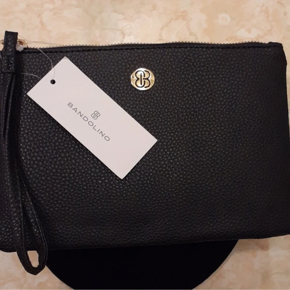 Bandolino - Minimalist- Black Wristlet zipper closure is Simple and Classic! - Picture 7 of 7